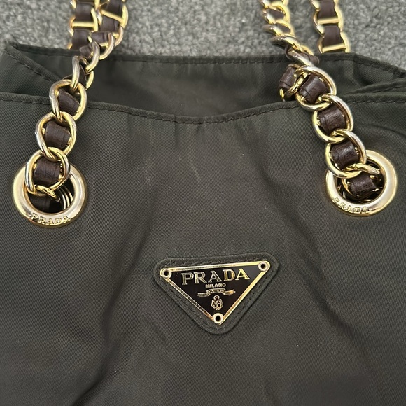 Vintage PRADA Tessuto gold chain bucket shoulder bag - Picture 3 of 10